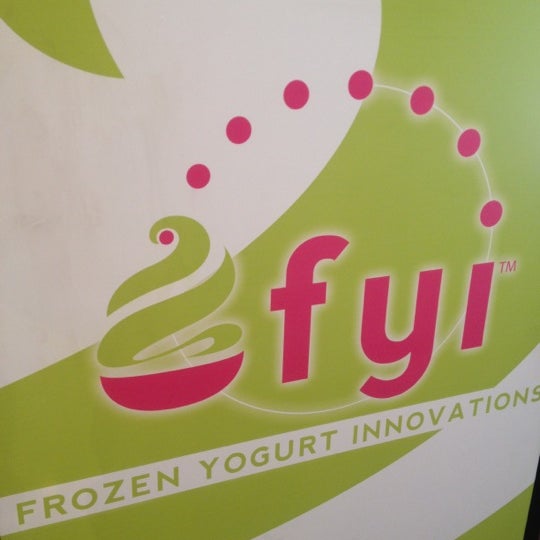 5/26/2012 tarihinde Harris C.ziyaretçi tarafından Frozen Yogurt Innovations'de çekilen fotoğraf