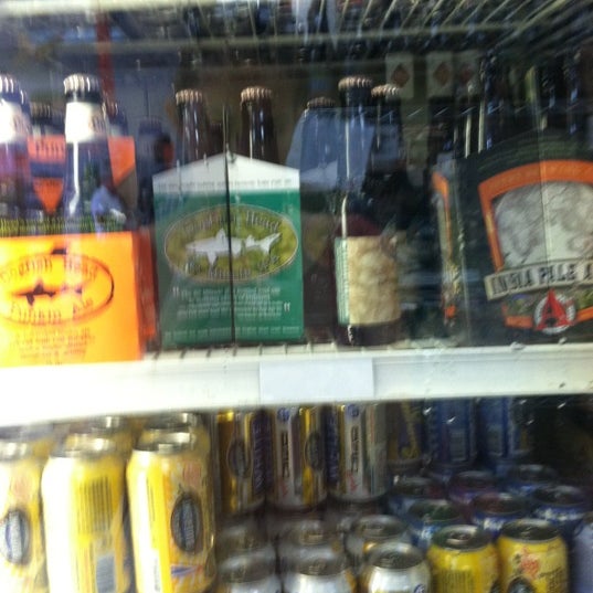 Снимок сделан в American Beer Distributors пользователем Amy 9/9/2012