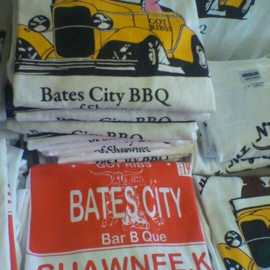 รูปภาพถ่ายที่ Bates City Bar-B-Que โดย Amy A. เมื่อ 8/30/2012