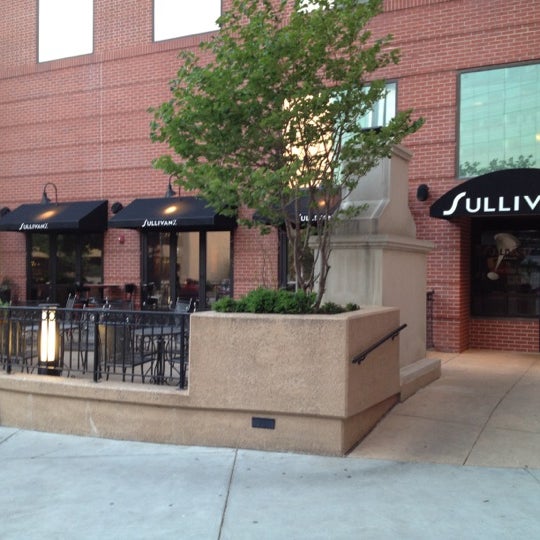 Photo taken at Sullivan&#39;s Steakhouse by Andy H. on 6/10/2012