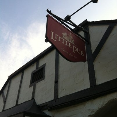 Foto tomada en Little Pub  por John R. el 7/19/2012