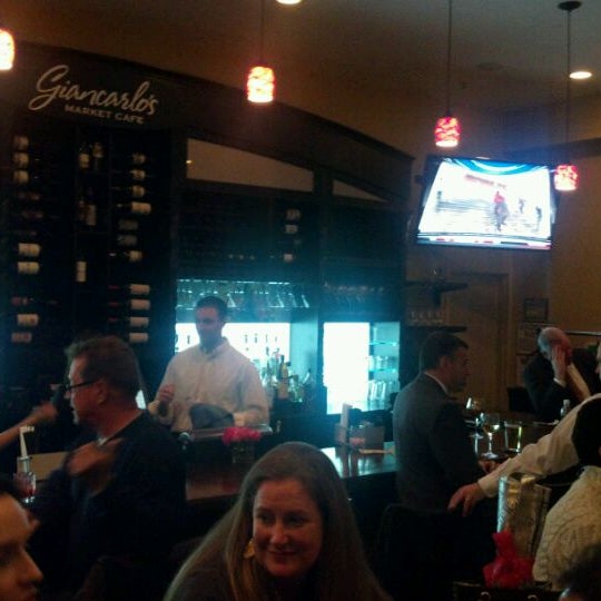 2/16/2012 tarihinde Brian W.ziyaretçi tarafından Giancarlo’s Sicilian Steakhouse'de çekilen fotoğraf