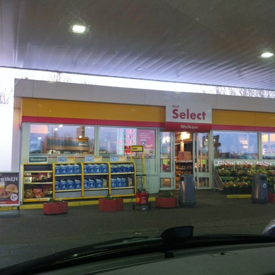 Photo taken at Shell by Lucy S. on 4/13/2012