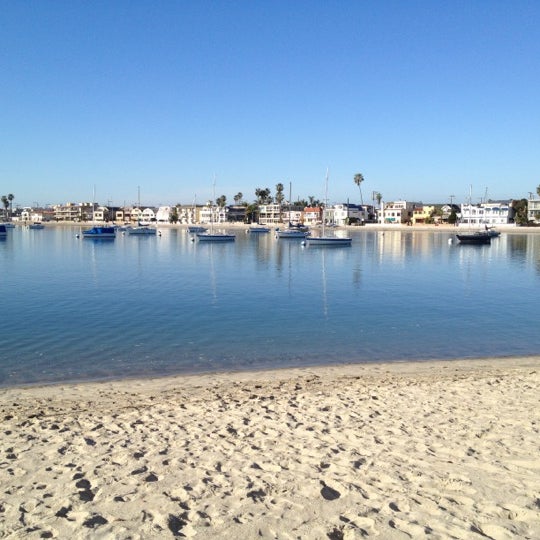 Das Foto wurde bei Mission Bay Aquatic Center von Monica C. am 2/10/2012 aufgenommen