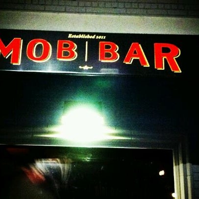 Foto diambil di Mob Bar oleh Demont D. pada 2/24/2012