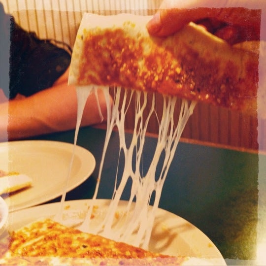 Foto scattata a Denali&#39;s Pizza da Natalie M. il 7/16/2012