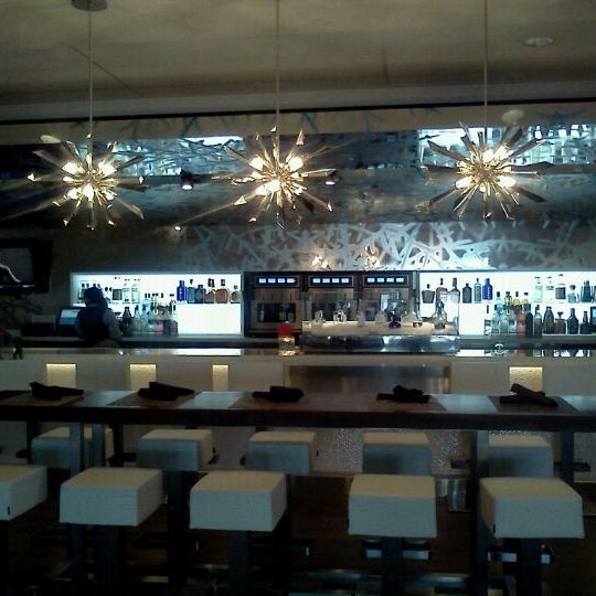 8/1/2012 tarihinde Laurel C.ziyaretçi tarafından Ice Bar'de çekilen fotoğraf