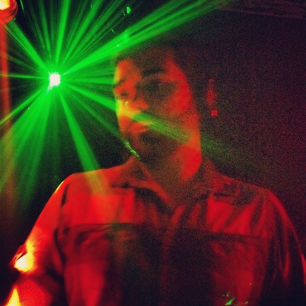 รูปภาพถ่ายที่ Bar Secreto โดย Bruno B. เมื่อ 3/17/2012