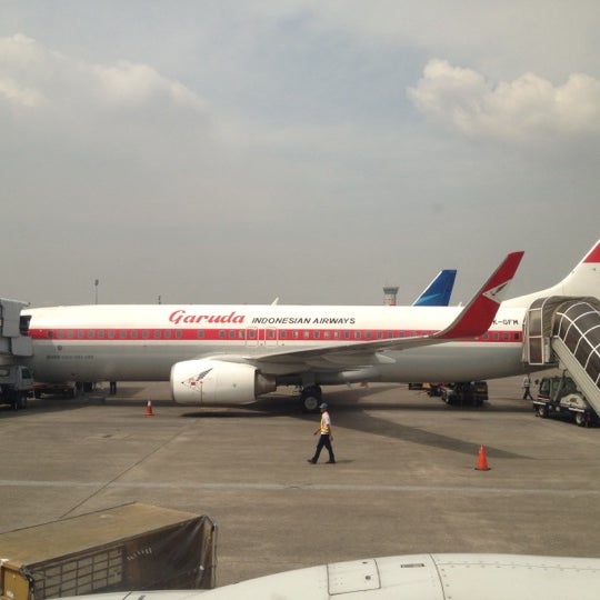Parkiran Pesawat Garuda Indonesia (SoettaJakarta) Airport Terminal