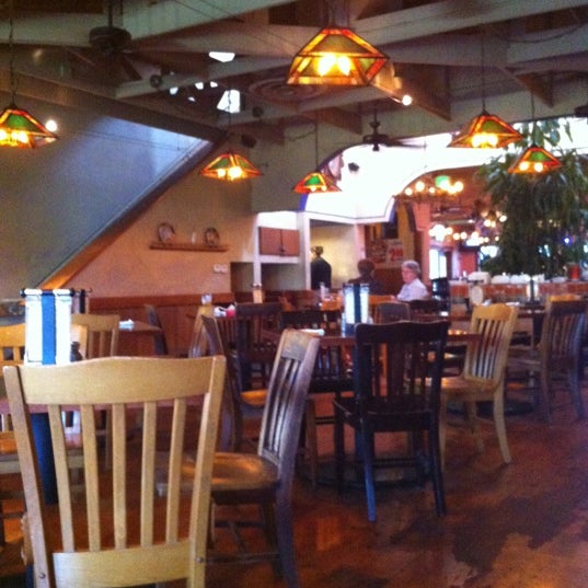 รูปภาพถ่ายที่ La Margarita Restaurante โดย M. L. เมื่อ 3/30/2012