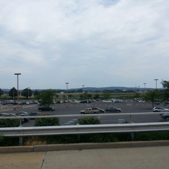 6/30/2012 tarihinde Christopher G.ziyaretçi tarafından Lehigh Valley International Airport (ABE)'de çekilen fotoğraf