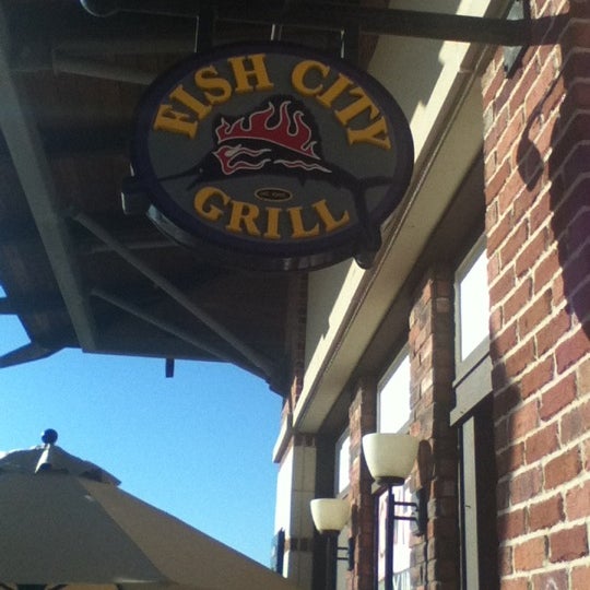 Photo taken at Fish City Grill by Carlos C. on 3/23/2012