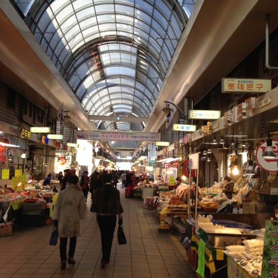Am market by. Am market by