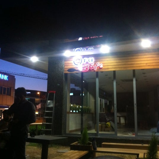 Photo taken at Ora Steak &amp; Burgers by Selman P. on 7/2/2012