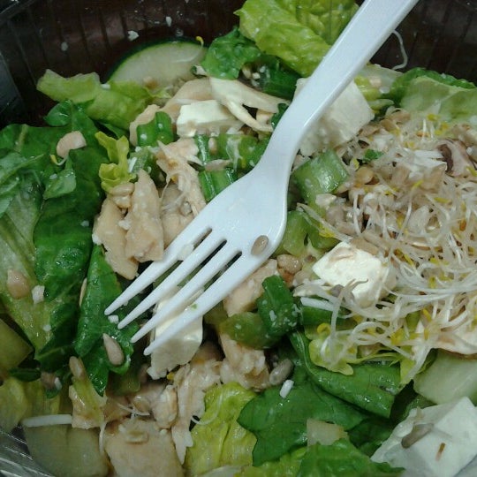 6/11/2012にCesare R.がDay Light Saladsで撮った写真