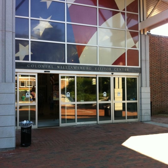 6/27/2012にAmy S.がColonial Williamsburg Regional Visitor Centerで撮った写真