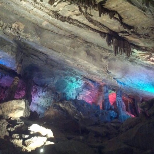 Photo taken at Penn&#39;s Cave by Jorge V. on 3/31/2012
