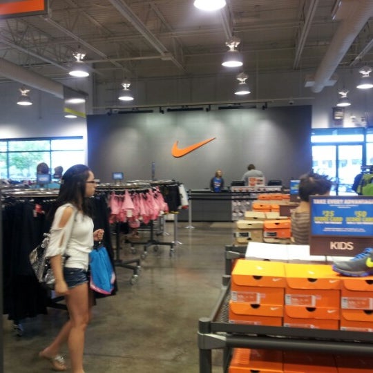 johnsons creek nike outlet