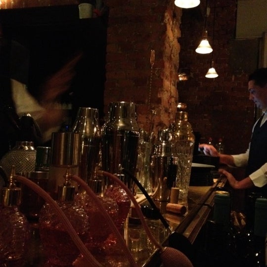 3/23/2012 tarihinde Kristof D.ziyaretçi tarafından Josephine&#39;s Bar &amp; Restaurant'de çekilen fotoğraf