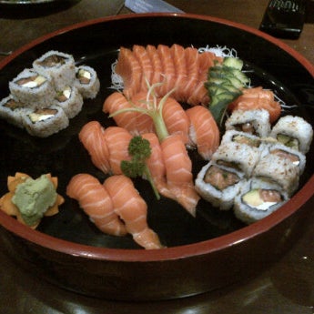 Photo taken at Irifune Restaurant Japonés by Mica R. on 7/23/2012