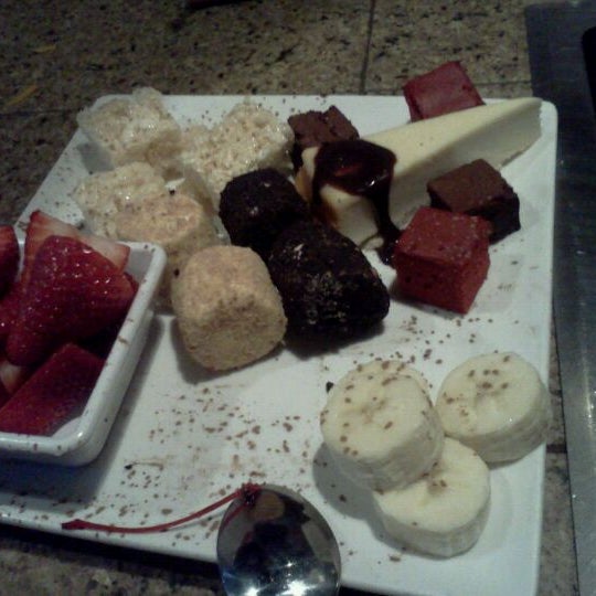 Photo taken at The Melting Pot by Vickie H. on 3/28/2012