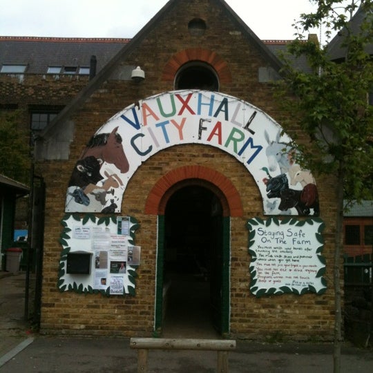 Photo taken at Vauxhall City Farm by Benjamin on 5/5/2012