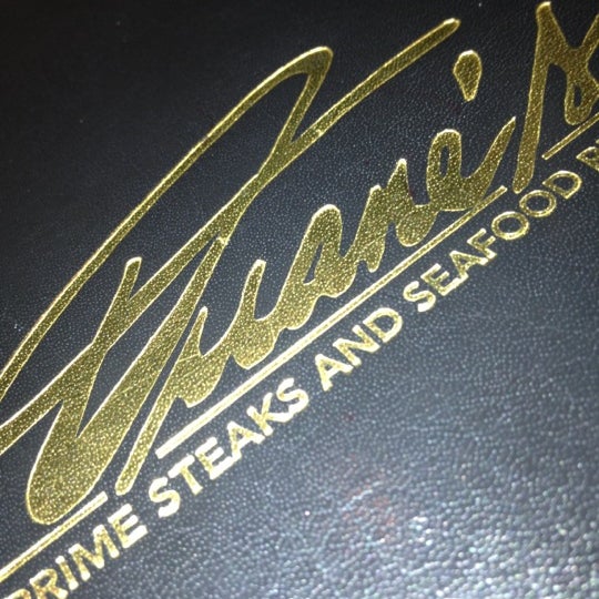 Снимок сделан в Duane&#39;s Prime Steaks &amp; Seafood пользователем Christine P. 3/29/2012