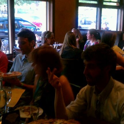 Снимок сделан в Lala&#39;s Wine Bar &amp; Pizzeria пользователем Darren C. 4/24/2012