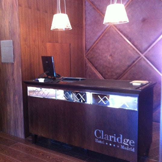 Das Foto wurde bei Hotel Claridge von Nadie N. am 6/15/2012 aufgenommen