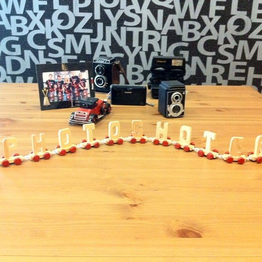 รูปภาพถ่ายที่ Photoshoter Office ( New ) โดย Şükrü A. เมื่อ 8/30/2012