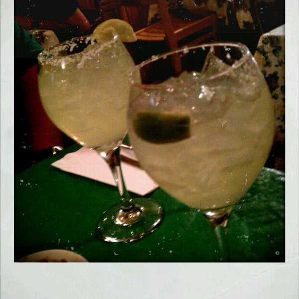 3/6/2012 tarihinde Christie H.ziyaretçi tarafından Pacos Mexican Restaurant'de çekilen fotoğraf