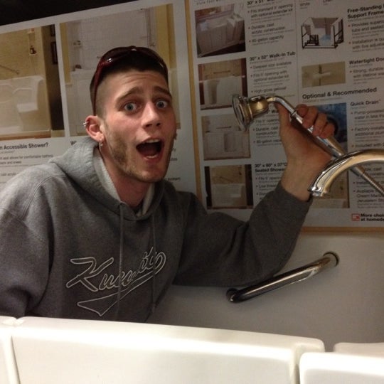 The Home Depot Aberdeen'de Hırdavat Mağazası