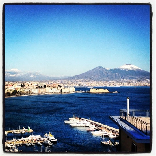Piazza Salvatore Di Giacomo Posillipo Napoli Campania piazza-salvatore-di-giacomo-posillipo-napoli-campania