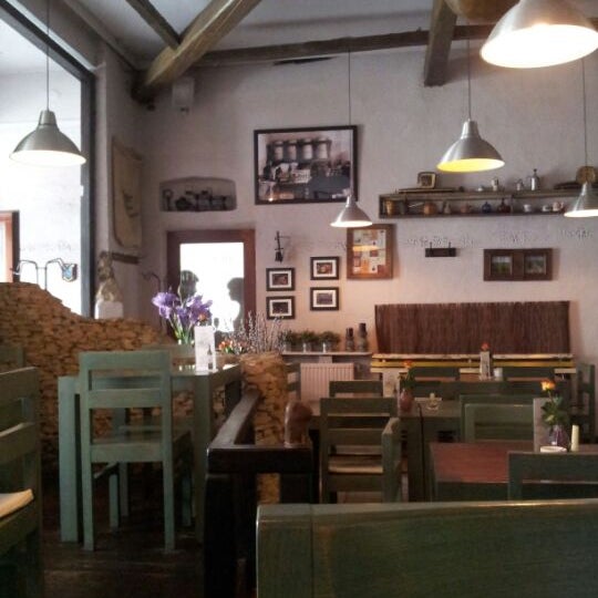 5/22/2012에 Alojzy님이 Guliwer Cafe &amp; Restaurant에서 찍은 사진