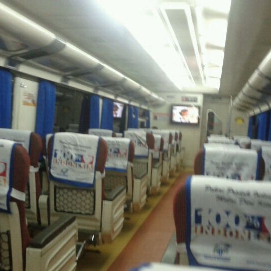 Kereta Api Eksekutif Argo Parahyangan 10 Visitors