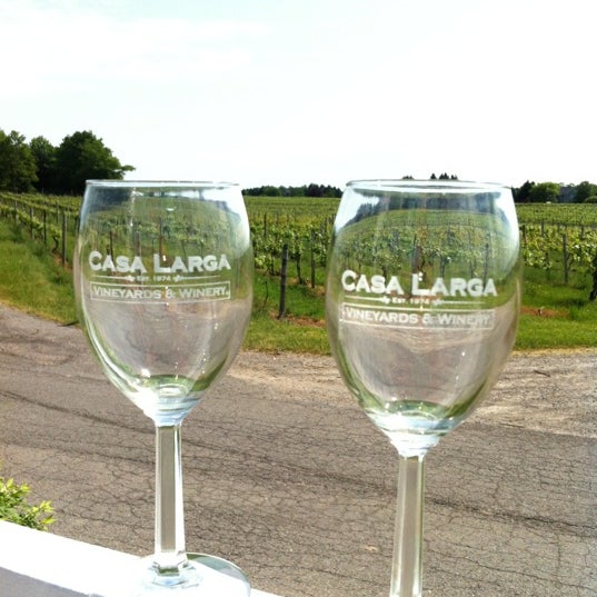 Foto tirada no(a) Casa Larga Vineyards &amp; Winery por Michael L. em 5/27/2012