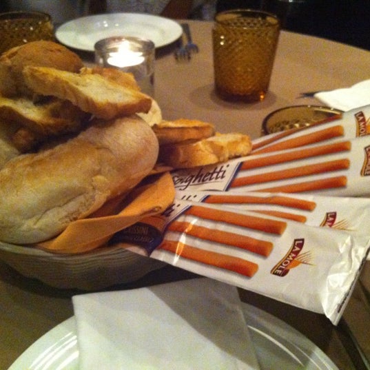 7/14/2012 tarihinde Tiago C.ziyaretçi tarafından Restaurante Stravaganza'de çekilen fotoğraf