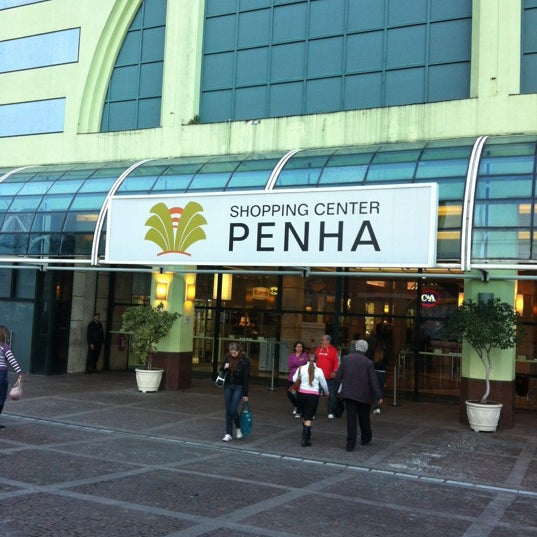 รูปภาพถ่ายที่ Shopping Center Penha โดย Biah M. เมื่อ 5/2/2012