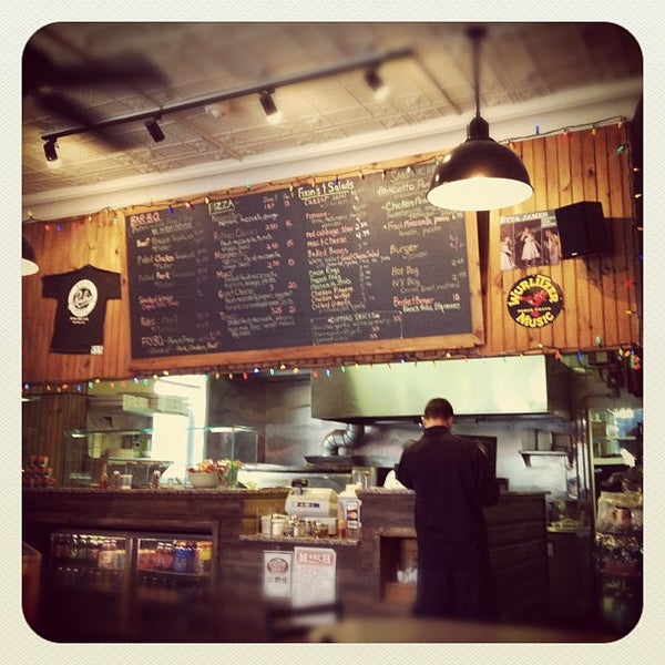 Foto diambil di Ruthie&#39;s Bar-B-Q &amp; Pizza oleh Anthony S. pada 3/15/2012