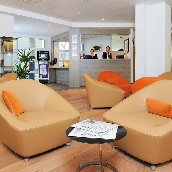 Residhome Roissy Park Airport Shuttle fr.foursquare.com