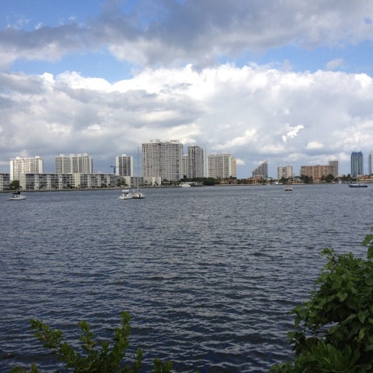 Photos at Houston's 17355 Biscayne Blvd