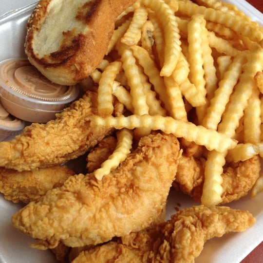 Come here to eat chicken.  The caniac is a beast of a meal.