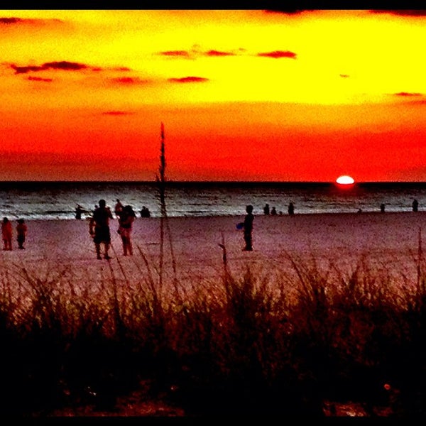 Снимок сделан в Harry&#39;s Beach Bar пользователем Sean S. 5/26/2012
