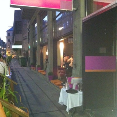 รูปภาพถ่ายที่ más restaurante mexicano โดย Eva K. เมื่อ 8/17/2012