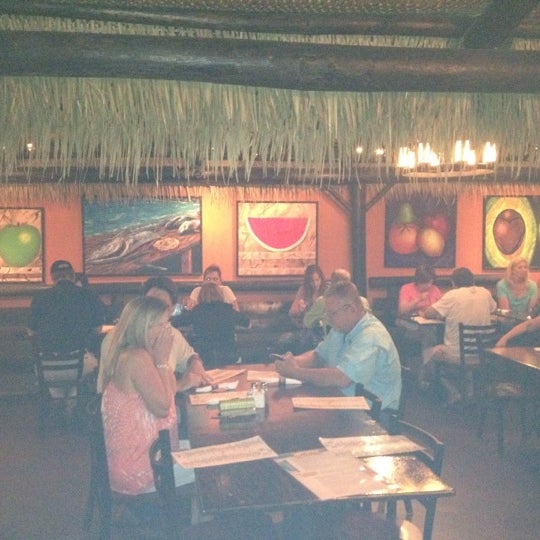 Photo taken at Hog Snappers Shack &amp; Sushi by Joe G. on 6/8/2012