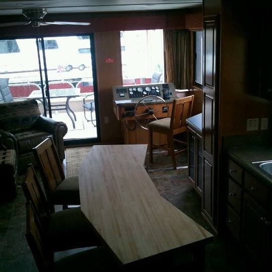 S & S Houseboat Rental Lansing, IA