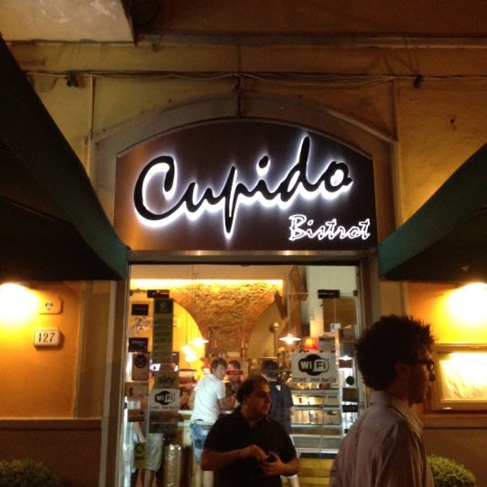 Das Foto wurde bei Bar Cupido von Gabriele A. am 8/25/2012 aufgenommen