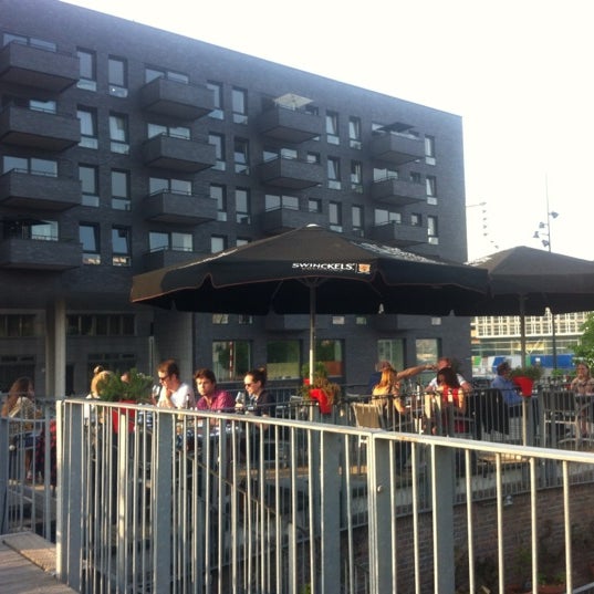 6/19/2012 tarihinde Floriaan H.ziyaretçi tarafından Café Restaurant Open'de çekilen fotoğraf