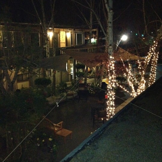 3/12/2012 tarihinde Terry O.ziyaretçi tarafından Creekside Inn'de çekilen fotoğraf