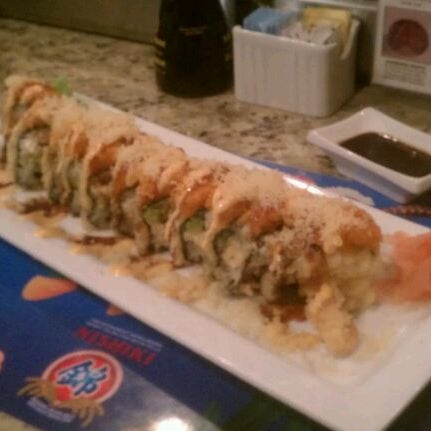 Das Foto wurde bei Nagoya Japanese Restaurant &amp; Sushi Bar von Benjamin T. am 2/2/2012 aufgenommen